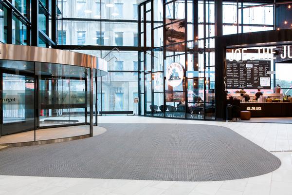 DEPARTMENT STORE & SHOPPING CENTRE ENTRANCE MATTING